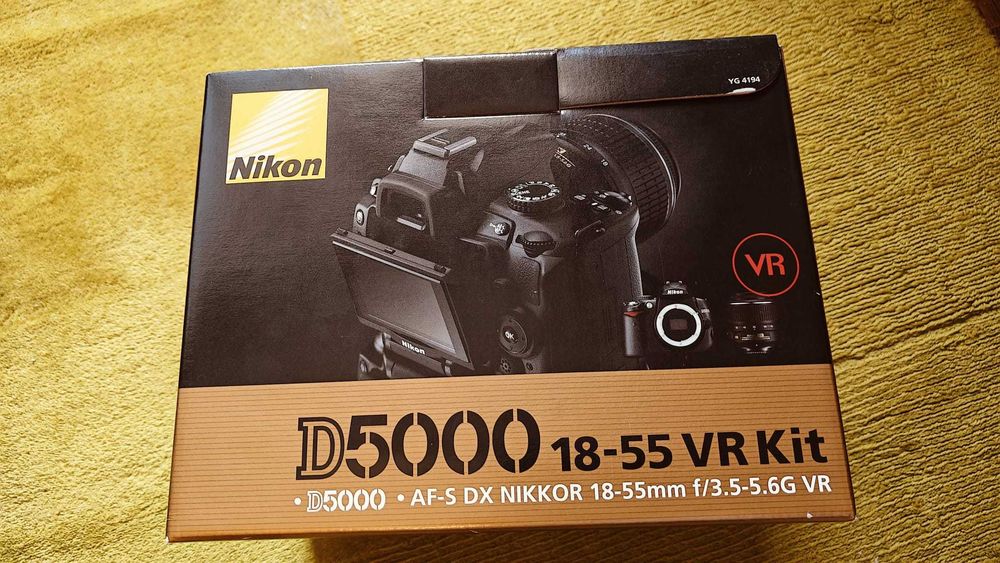 Kit Aparat Foto Nikon D5000 + Obiectiv 55-200 mm