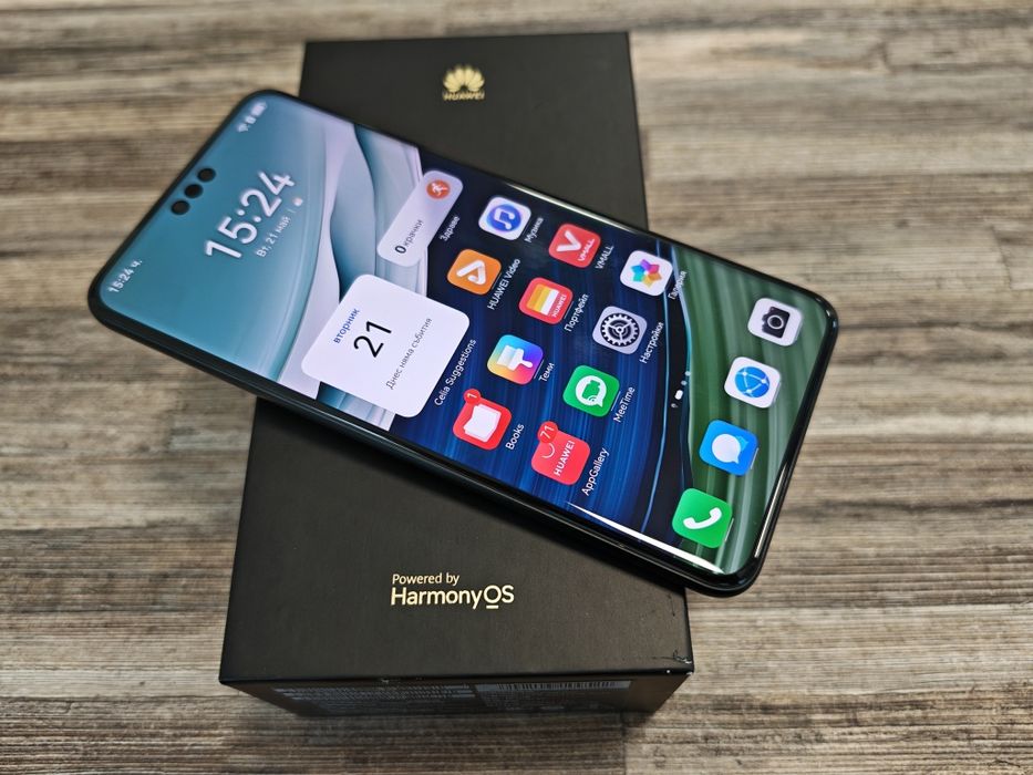 Като нов Huawei Mate 60 Pro 12GB RAM 1TB Black