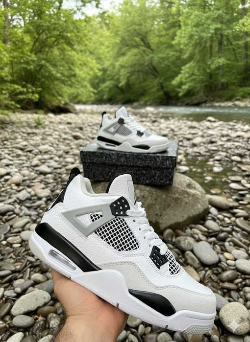 Jordan 4 Retro Military Black