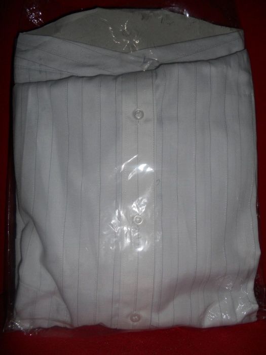 Cămașă marca Xinyan® nouă, sigilată, culoare albă, cu mânecă scurtă