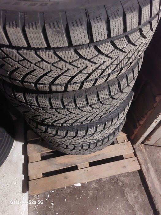Зимни гуми и джанти за mercedes 16