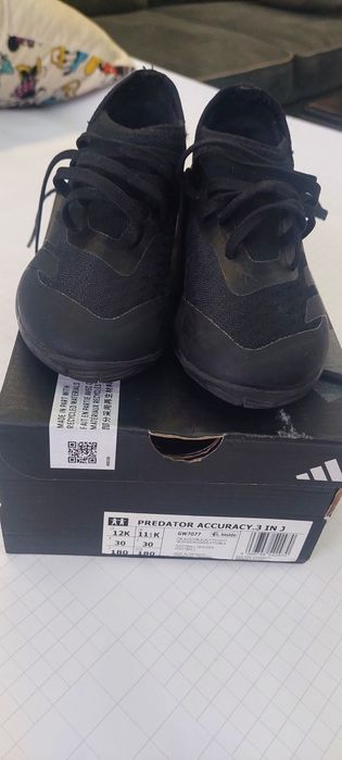 маратонки ADIDAS