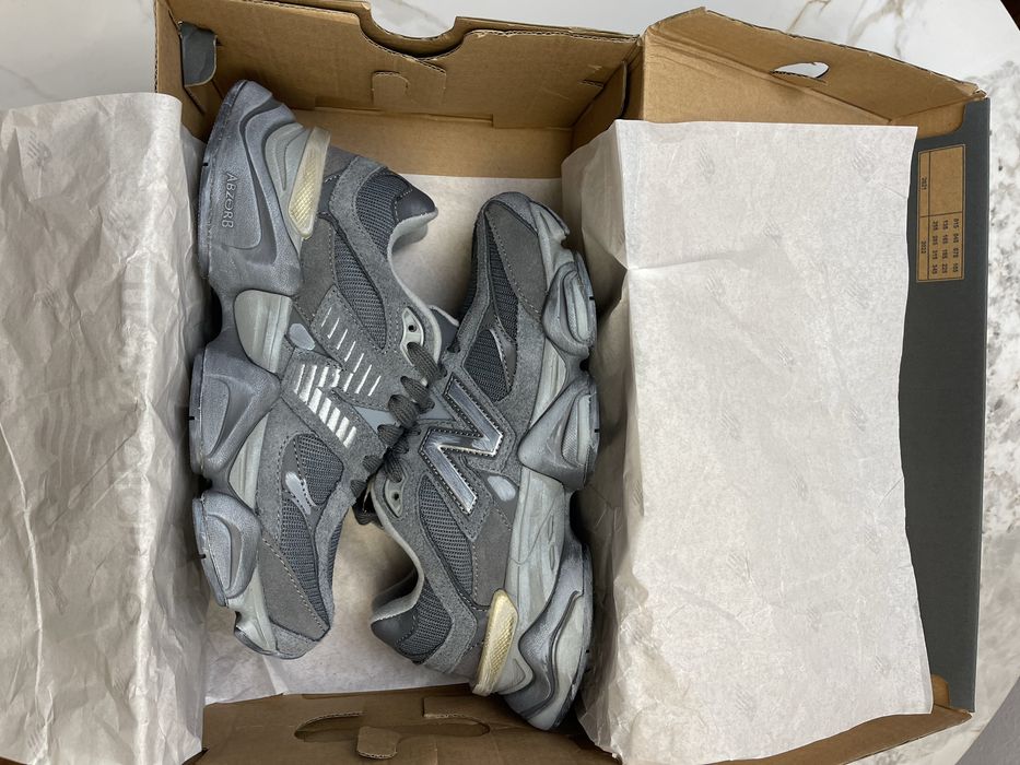 New Balance 9060