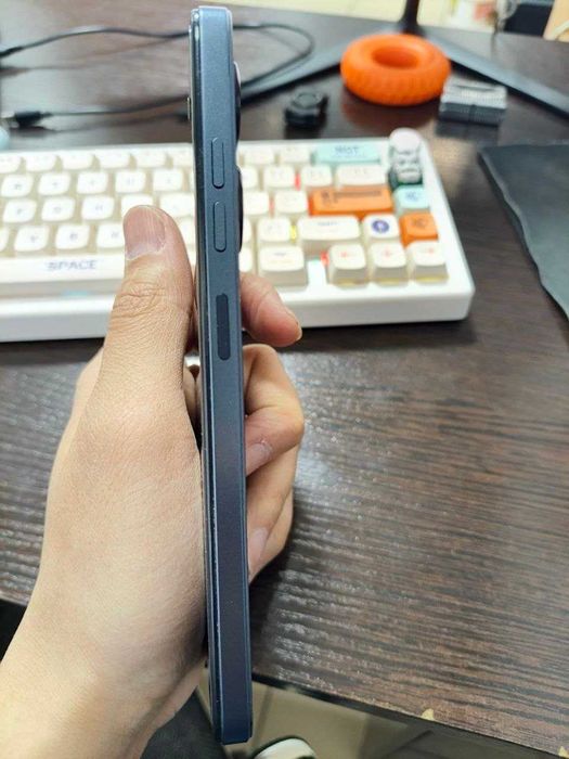 Tecno Spark 20c смартфон