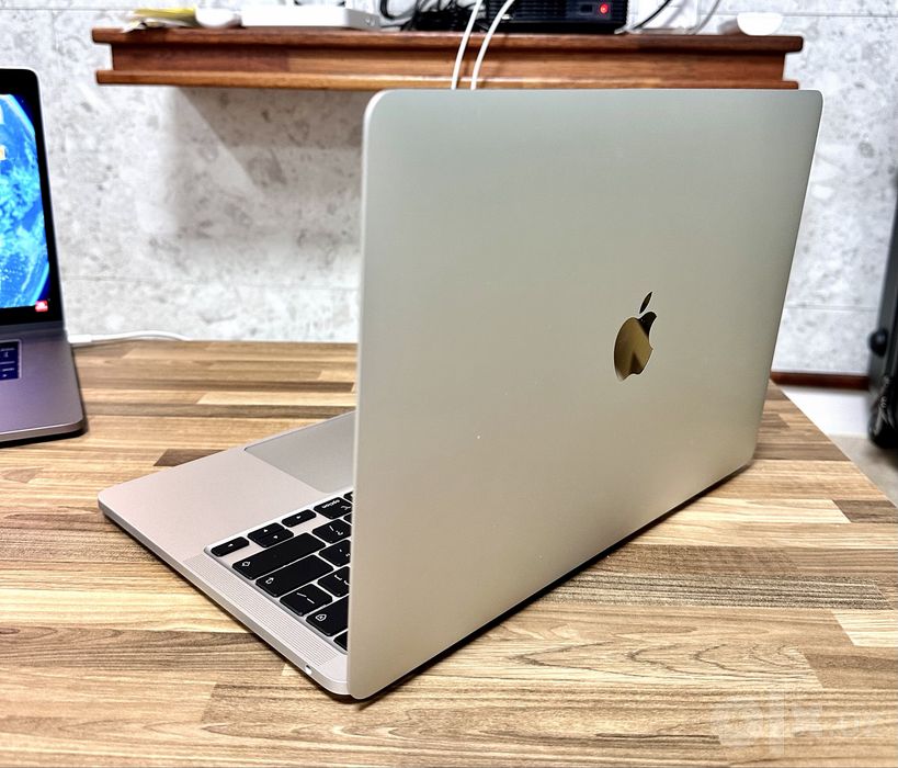 MacBook Pro M1 (Silver) 8/256- Макбук - Ноутбук