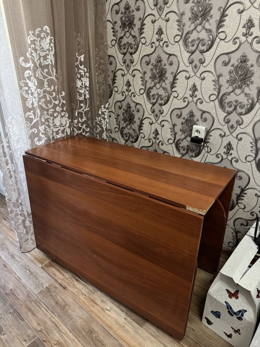Продам стол мебель