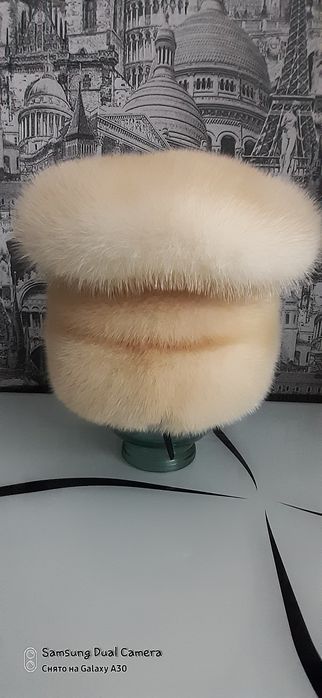 Женская норковая шапка