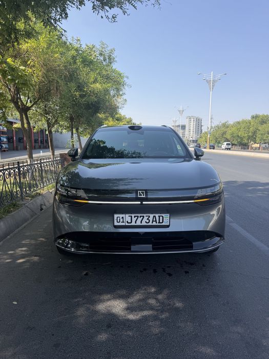 Zeekr 7 X 4 WD Full.  Natariuska Tayyor