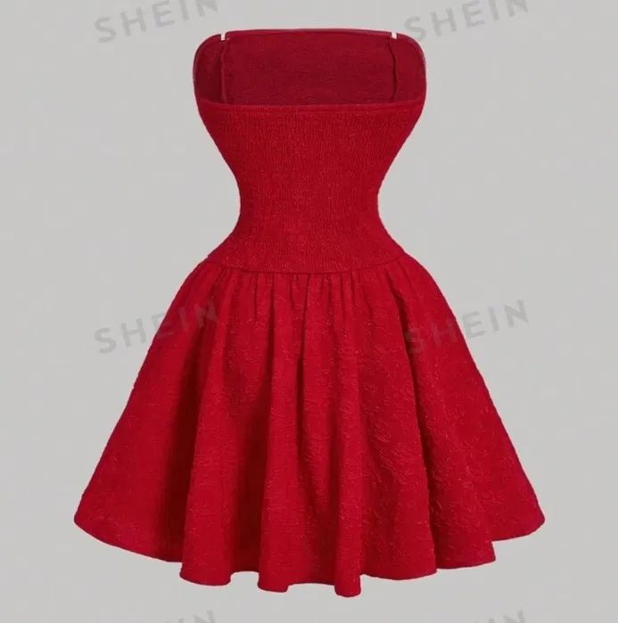 Rochie roșie fundițe