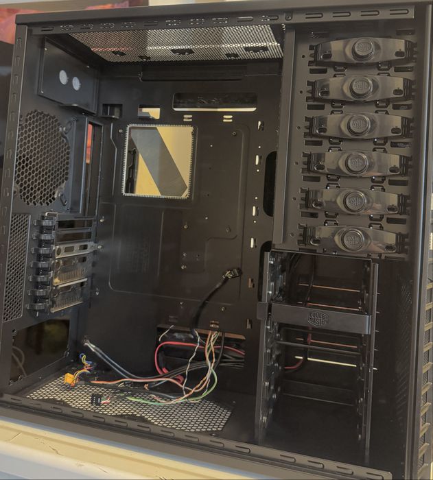 Кутия за компютър  Cooler master Haf  912 и 932  advanced