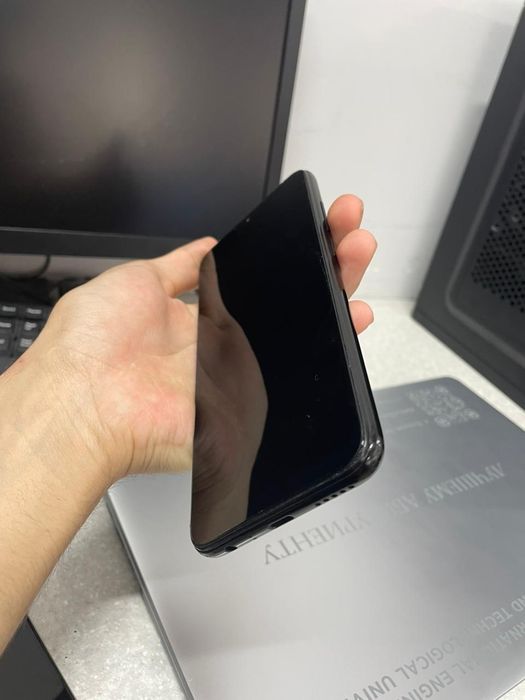 Redmi note 8 64гб идеал СРОЧНО