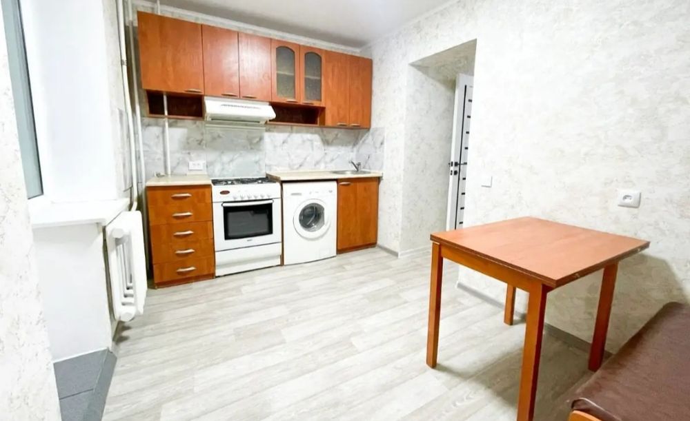 продам 2-х ком. каратал 3-этаж