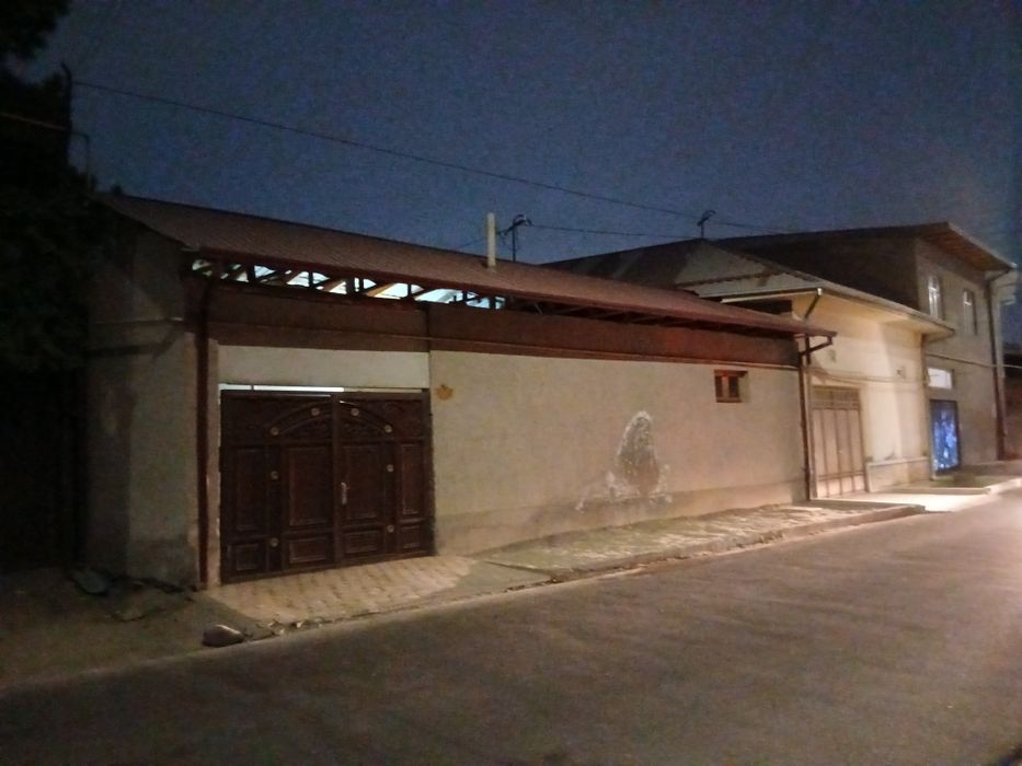 Срочно уй сотилади ер хисобида 70000 $ 3.7 сотих