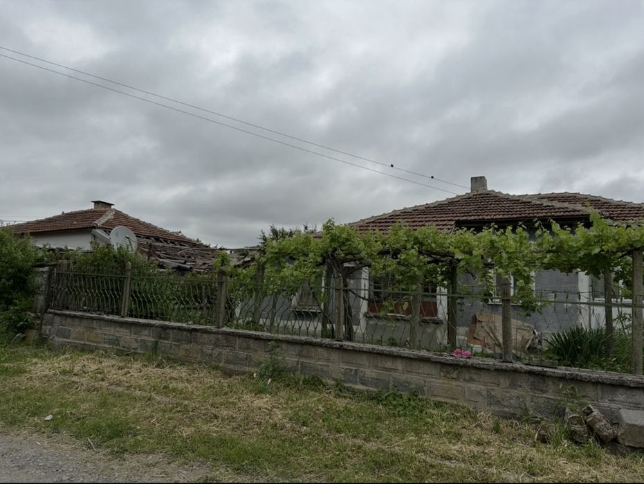 Продава се Къща в Бургас, Меден рудник - зона В - 100 кв.м за 450 €/кв.м - Снимка #2