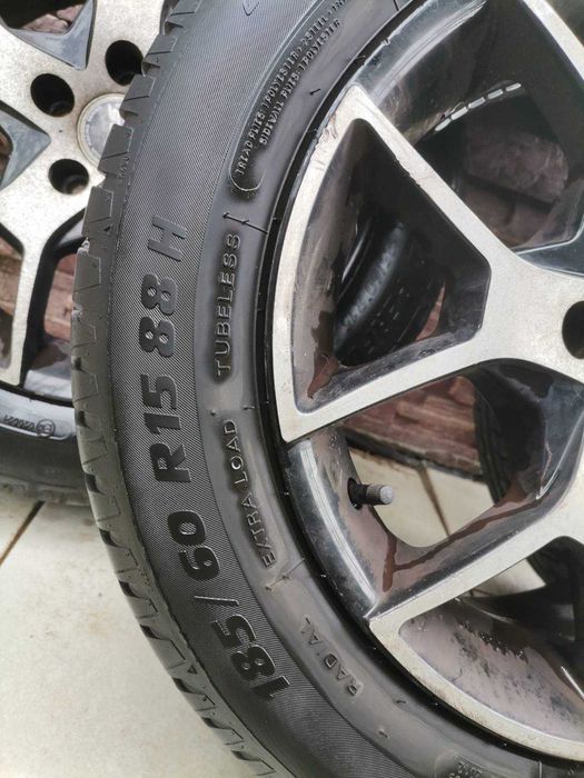 Гуми с джанти 15x6 1/2 JJ 185/60R15 Seat Ibiza 4бр.