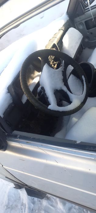 Продам нива 5дверка