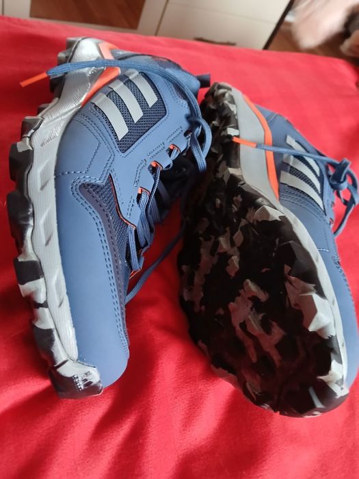 Pantofi sport Adidas