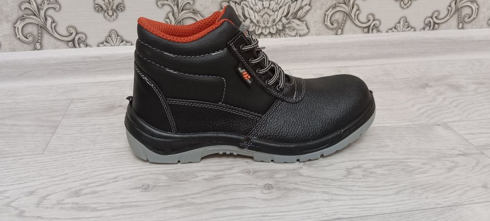 Спец обувь сатылады! НОВЫЙ !