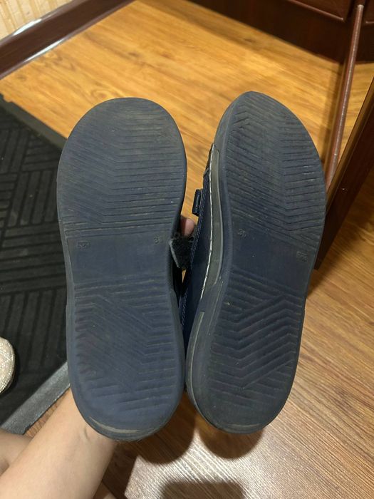 Кроссовки из натуральный кожи 35-36 размер мостра