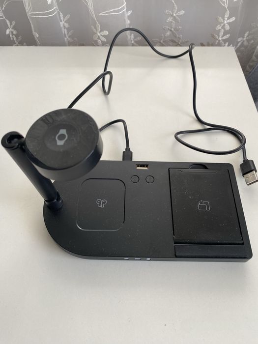 Зарядна станция 4 в 1