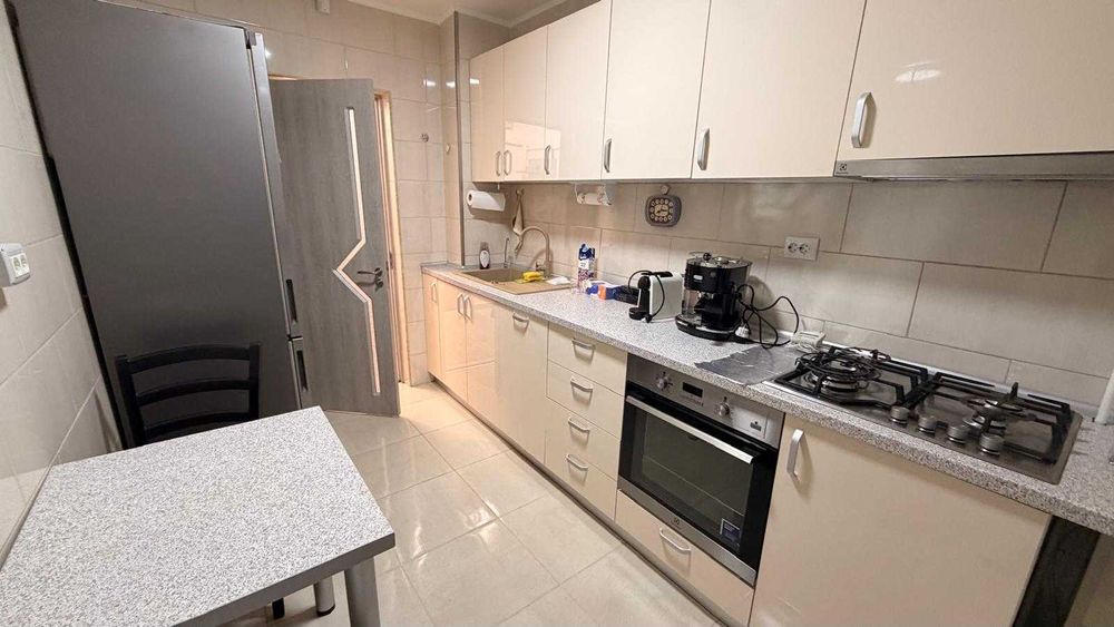 TINERETULUI, STR VISANA, Apartament 2 camere DECOMANDAT, 53 mp, etaj 1