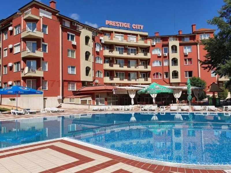 Продава се Двустаен апартамент в к.к. Слънчев бряг - 71 кв.м за 1127 €/кв.м - Снимка #1