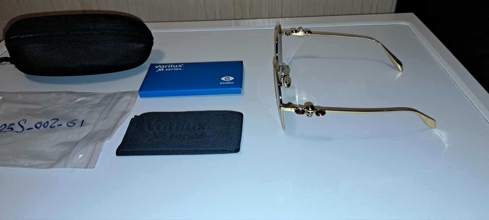 Ochelarii soare Dama Alexander McQueen Made in Italy Produs nou