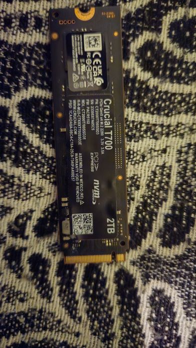 Crucial T700 2TB Gen5 93%