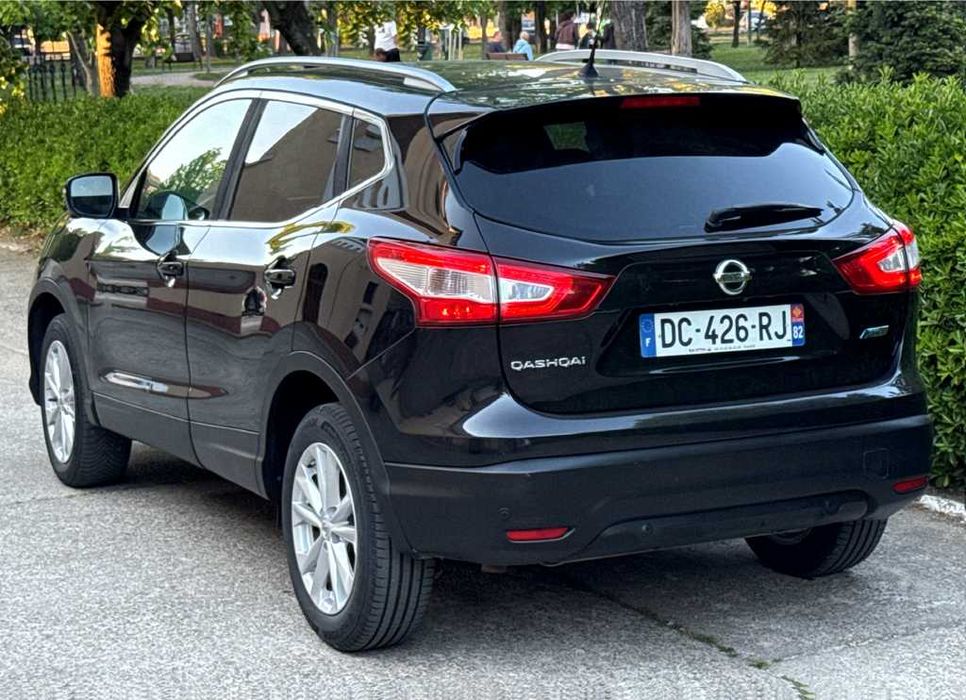 NISSAN QASHQAI 2015 TEKNA -1.6 Diesel 130 cp -EXTRA Dotari- Foarte ingrijita - PROPRIETAR