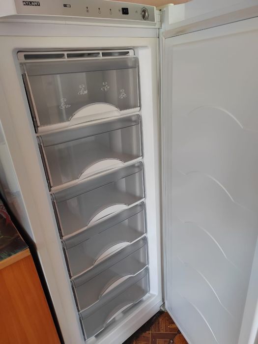 Продам морозильную камеру ATLANT