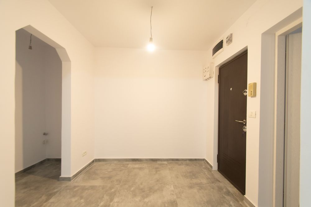 Apartament cu doua camere, decomandat, zona Soarelui. Proprietar