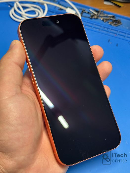 Оригинален дисплей за iPhone 17 Pro, клас C, минимална забележка!