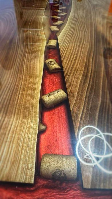 Маса от орех и епоксидна смола