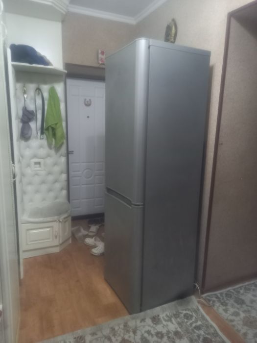 Холодильник сатылады