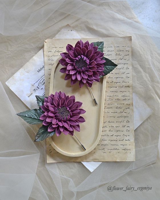 Брошь цветок ручной работы