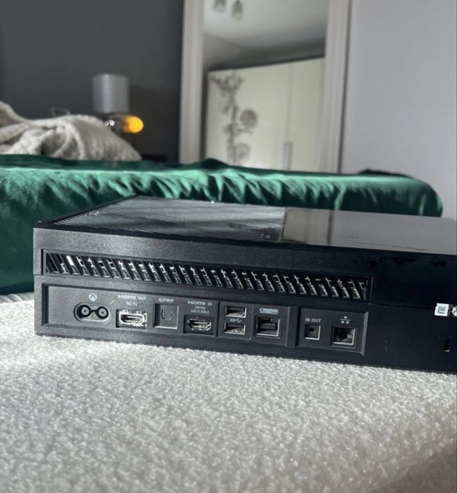 Vand Xbox one utilizat