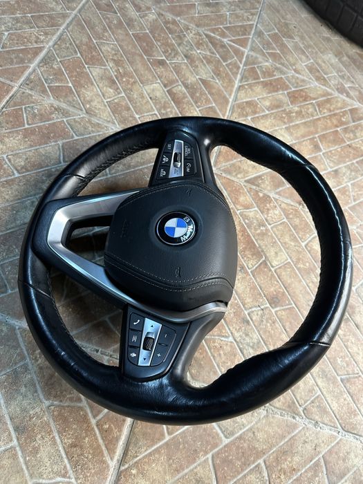 Volan complet cu airbag BMW X5 G05 cu vibratie si distronic