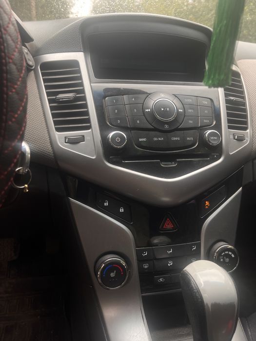 Шевролет Круз 1.8