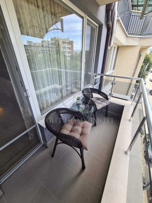 Продава се Четиристаен апартамент в Пловдив, Кършияка - 220 кв.м за 2360 €/кв.м - Снимка #19