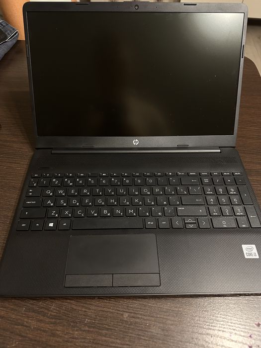 Ноутбук HP 15 DW1127UR i3 10110U