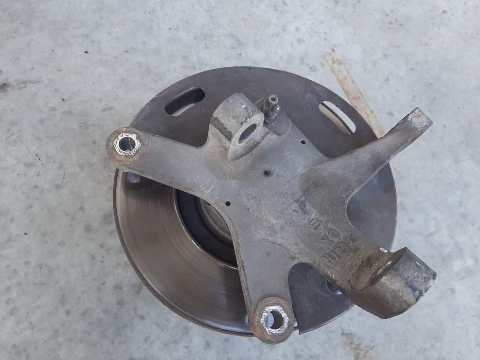 fuzeta dreapta  fata 2.3 hpi iveco daily 3 furgon 35-140  2019