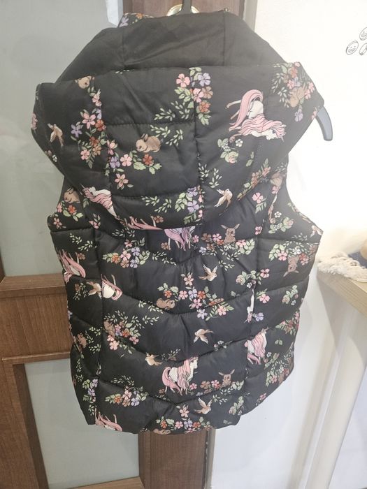 Vesta fetite 4 6 ani ca noua H&M