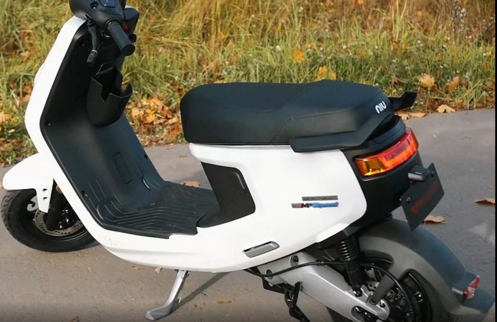 Электроскутер NIU m1+