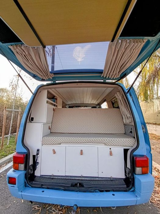 Mobilier camper VW T4 Conversie  campervan la comandă CamperBox