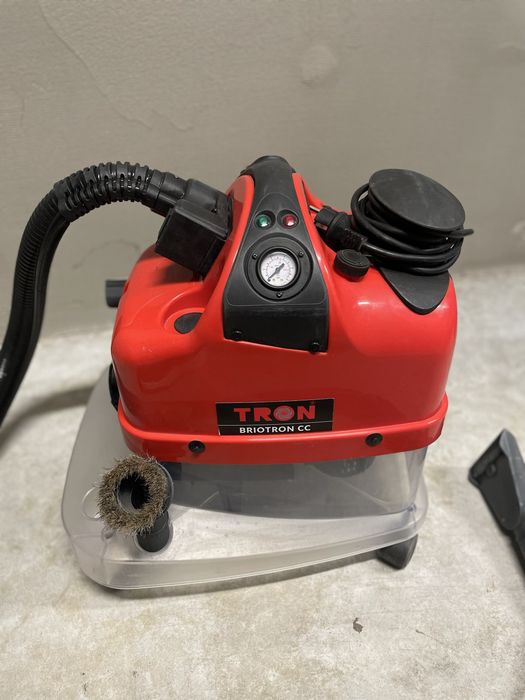 Aspirator profesional cu abur TRON Briotron 3100W generator abur