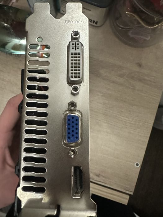 Видео карта рх 550 4 гб