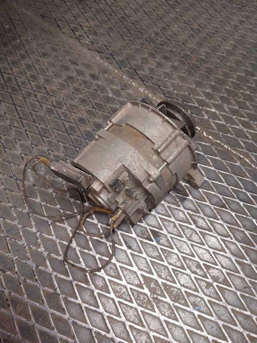 негератор Г273 28В 28А б/у (1105)