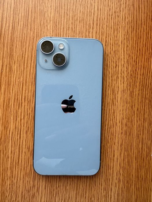 Iphone 14 albastru
