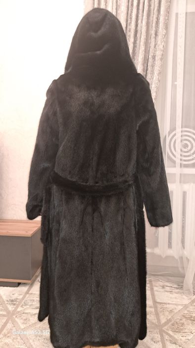 Продам шубу в отличном состоянии