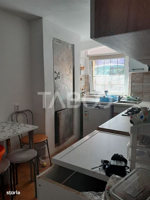 Apartament 3 camere central in cea mai frumoasa zona a orasului Sibiu — fotografia 3